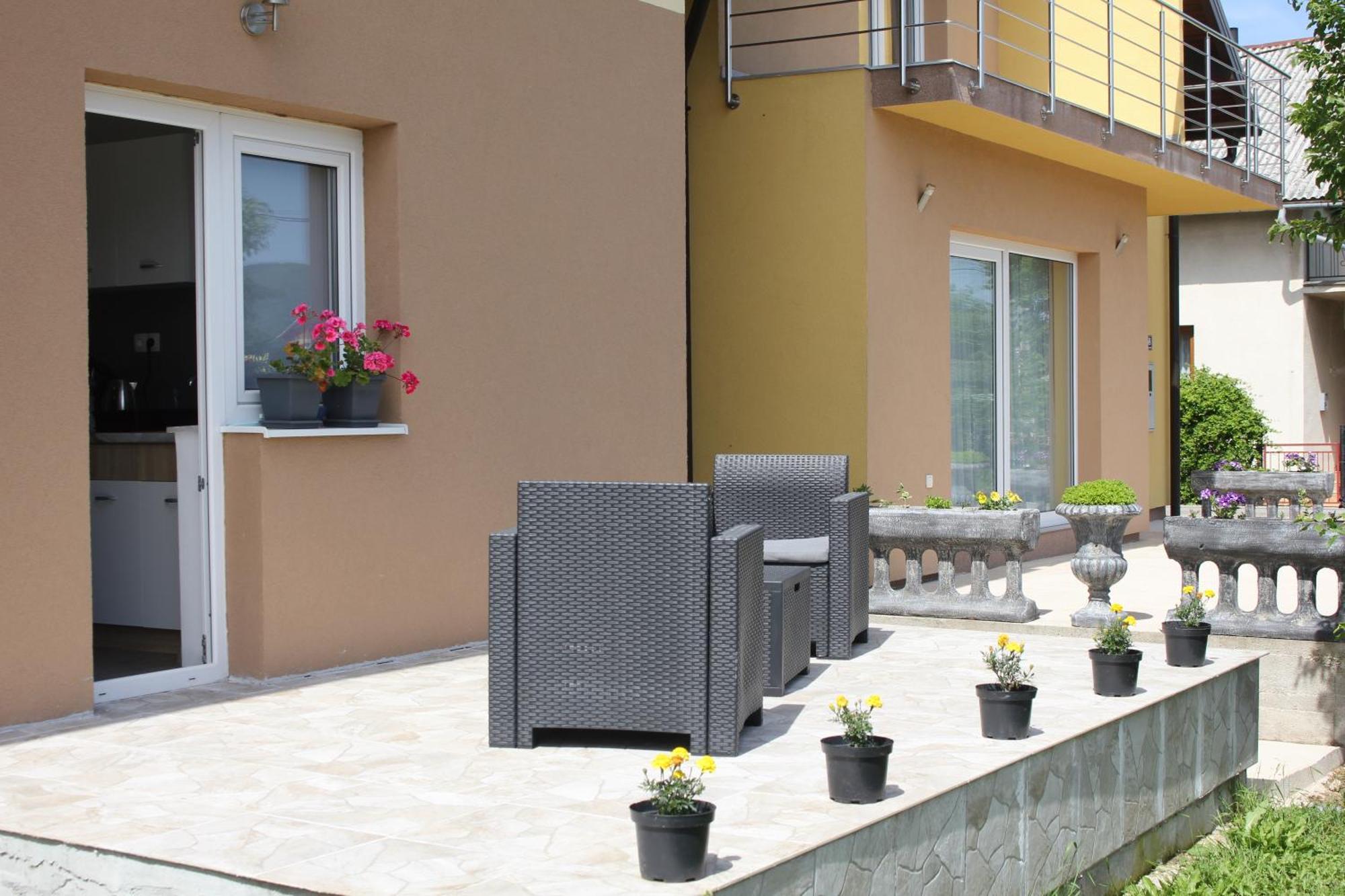 Studio Apartments Adian Korenica Bilik gambar