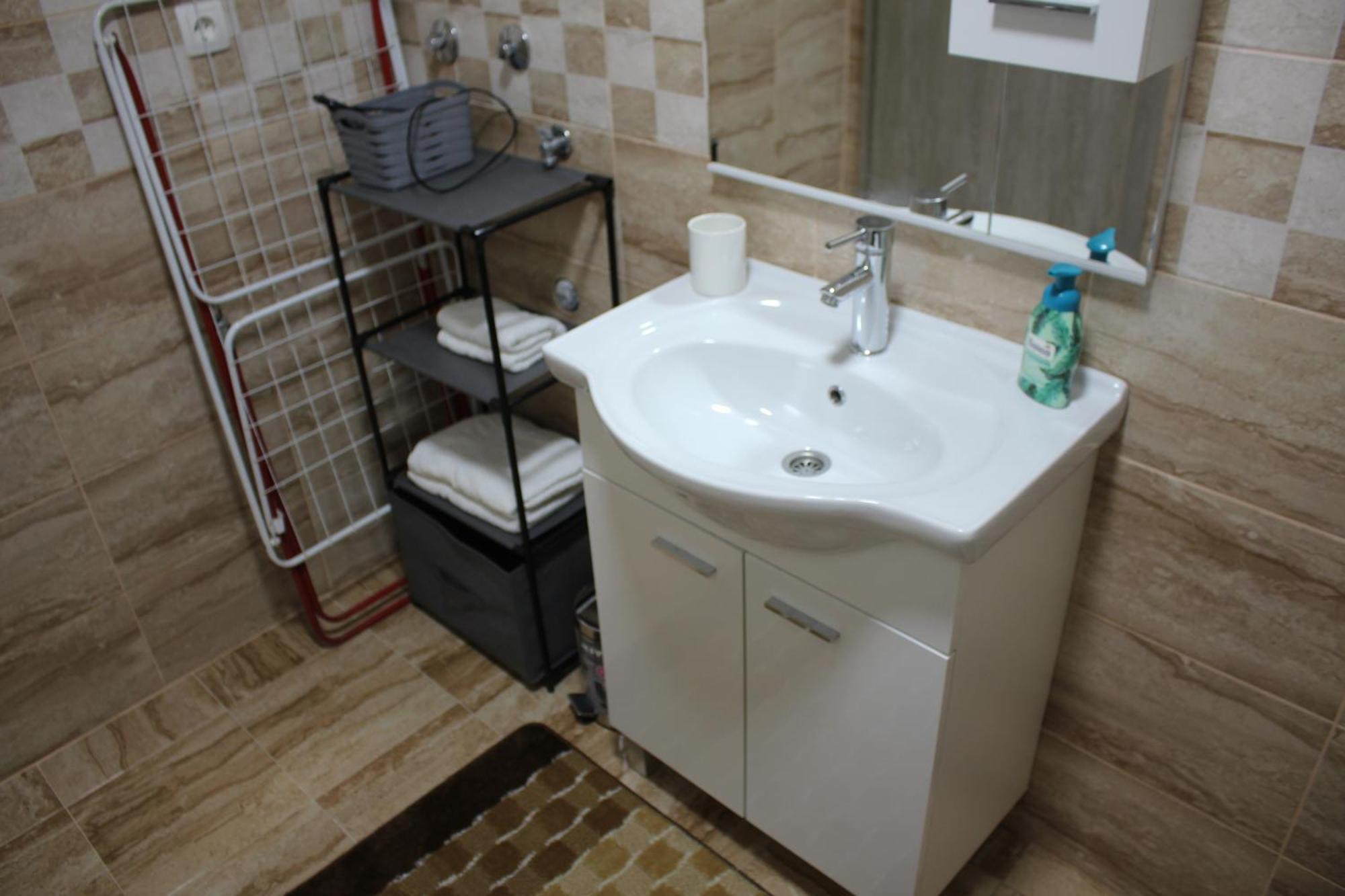 Studio Apartments Adian Korenica Bilik gambar